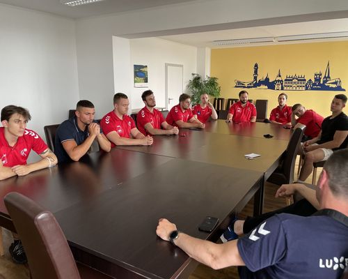 Eis Härennationalequipe absolvéiert en Trainingsstage zu Rostock