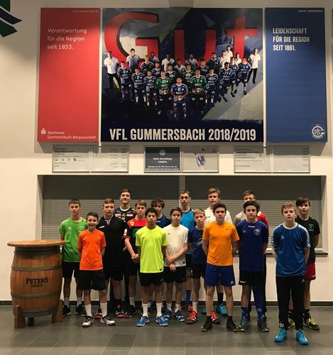 U15 Kader am Stage zu Gummersbach