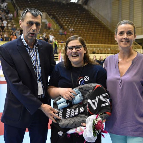 Women's Challenge Trophy a Bosnien/Herzegowina (U18)